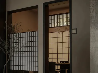 環繞著沙發與盆栽的溫馨餐廳區，桌椅齊全