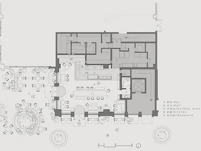 現代與傳統設計元素的餐廳 2D 平面圖，透過窗戶與天窗引入充足自然光線