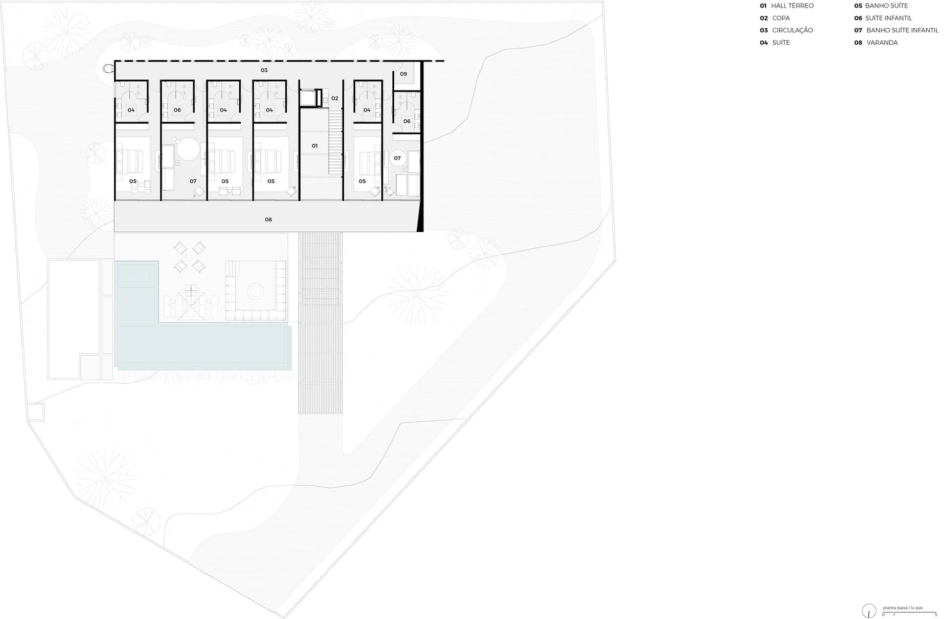 Floor plan of a residential building with labeled rooms and amenities.