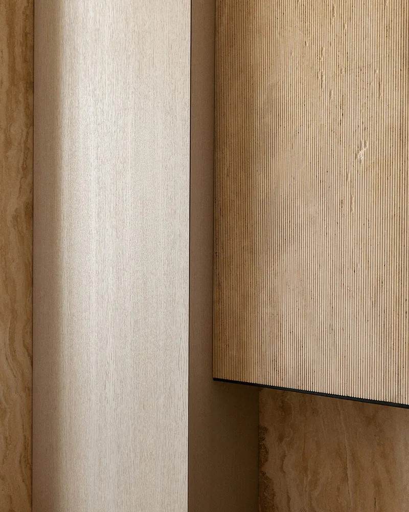 A minimalist design featuring wood texture and light colors, with horizontal lines and errors.