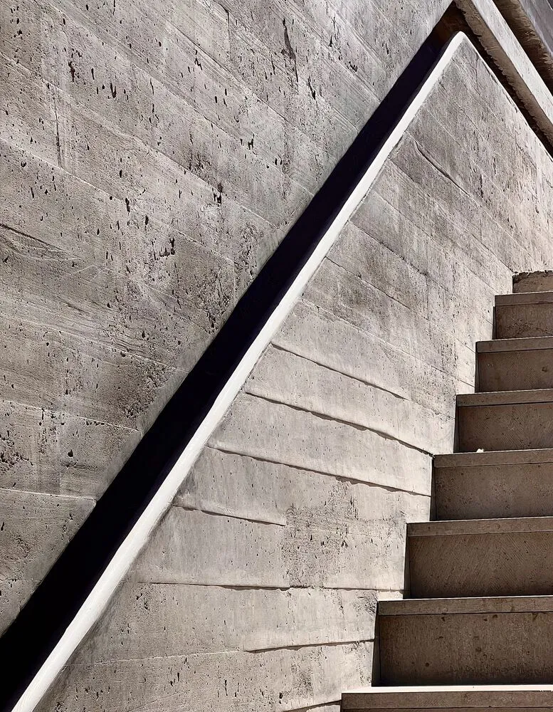 Concrete staircase with a black and white contrast edge
