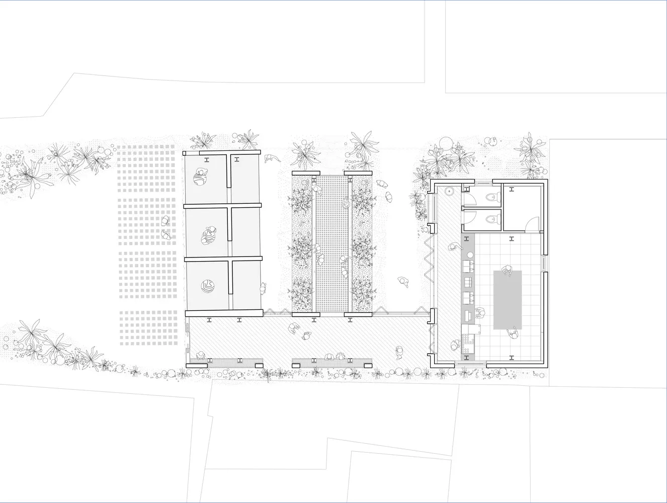 一張詳細的2D建築圖,呈現現代辦公室空間的各個房間與功能區域。