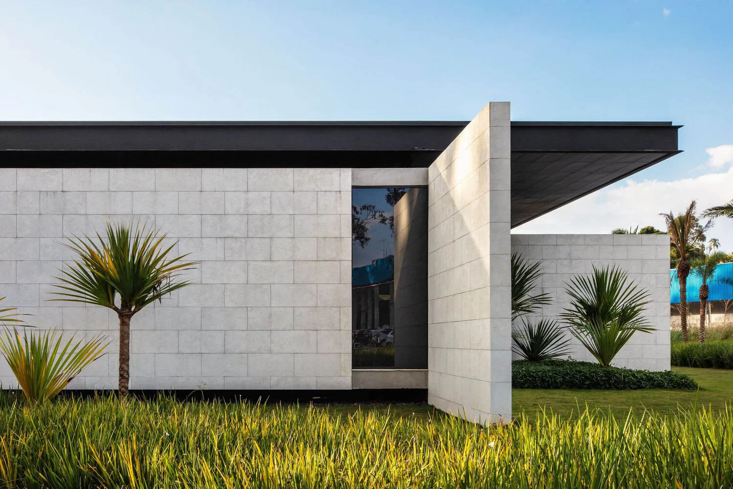 A modern building with a concrete exterior.