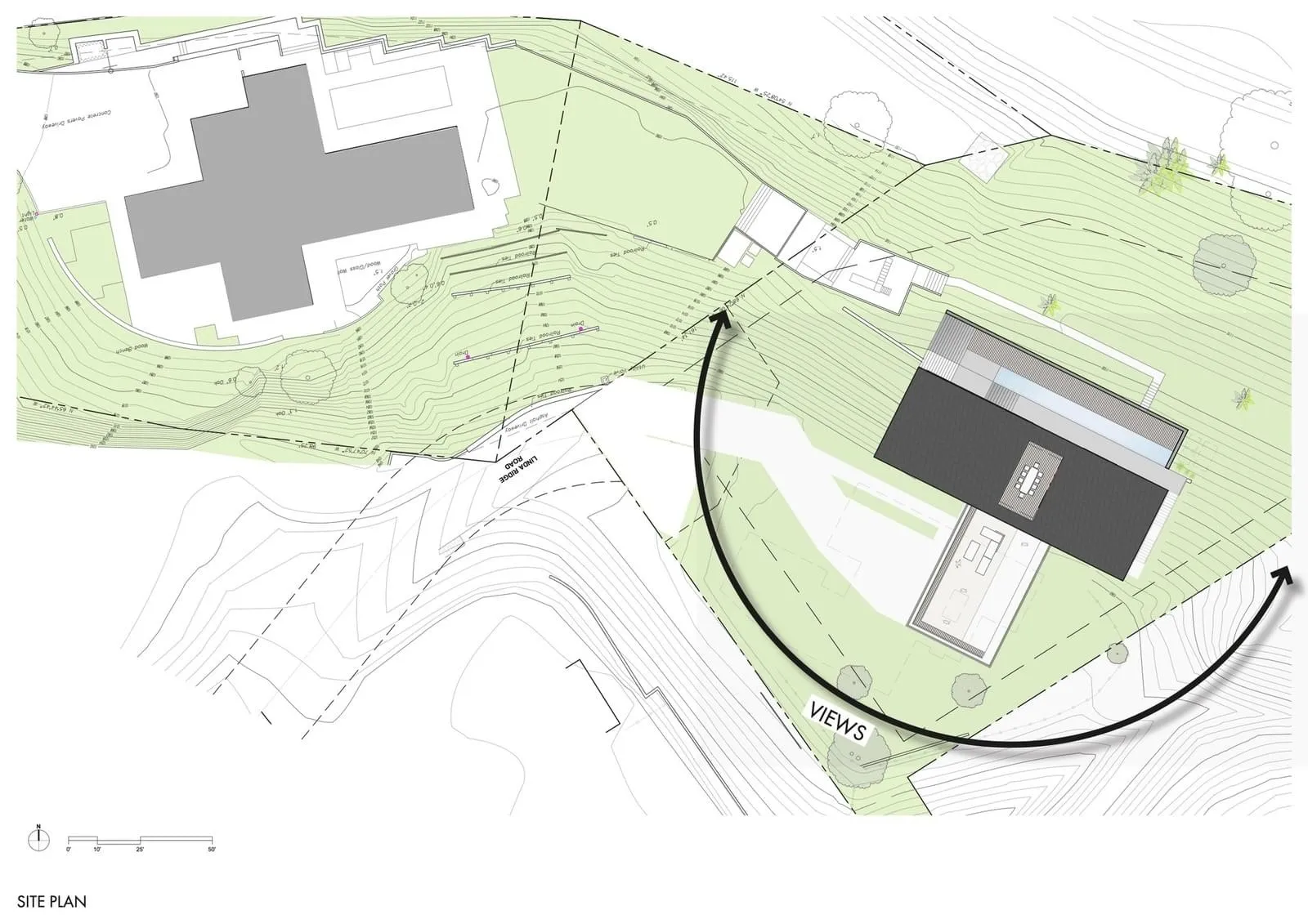 一張詳細的建築基地平面圖,展示現代建築與周邊景觀。