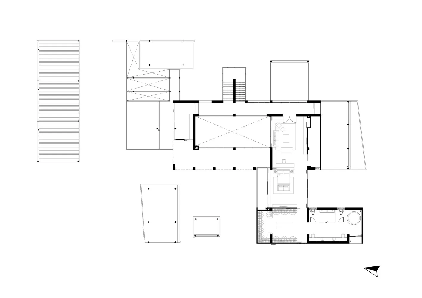 現代住宅建築平面圖,包含屋頂露台與戶外平台。