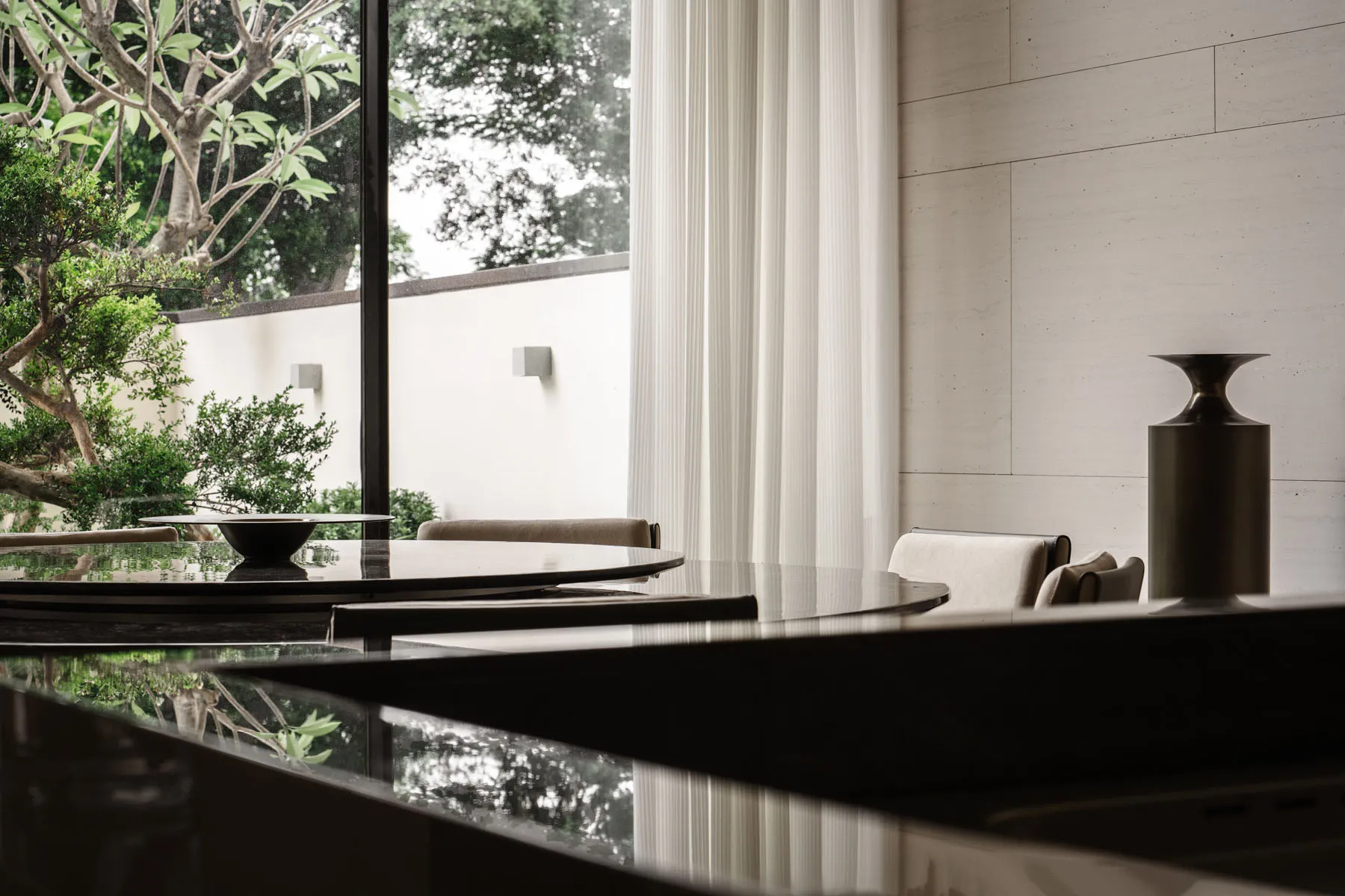 Modern kitchen with glass and marble finishes