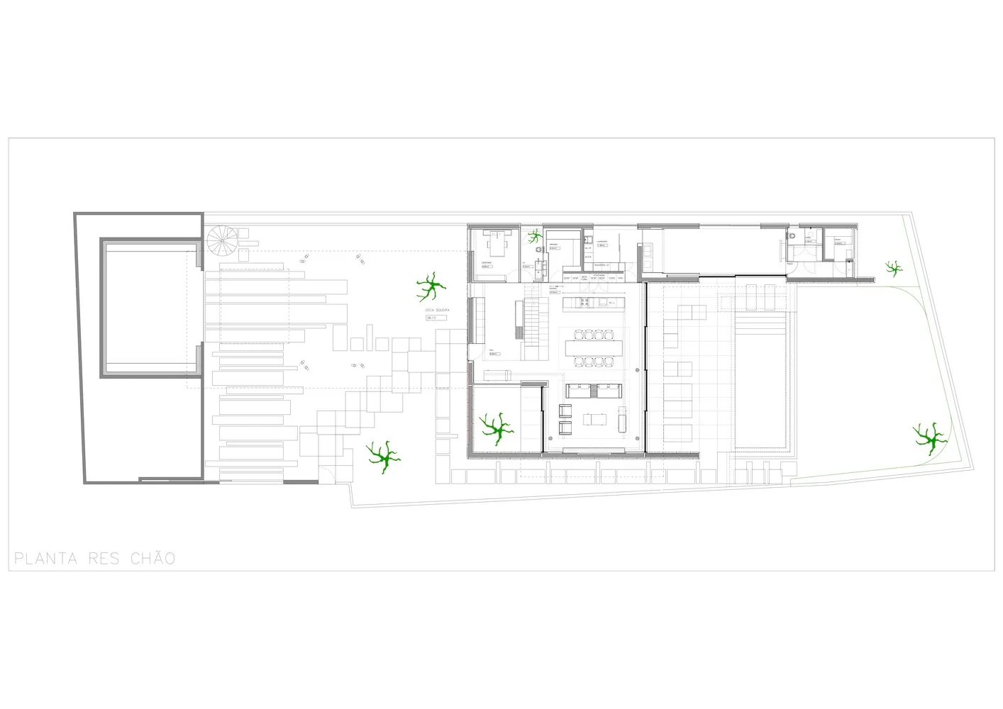 一張詳細的現代住宅建築平面圖,展示各種房間與空間配置。