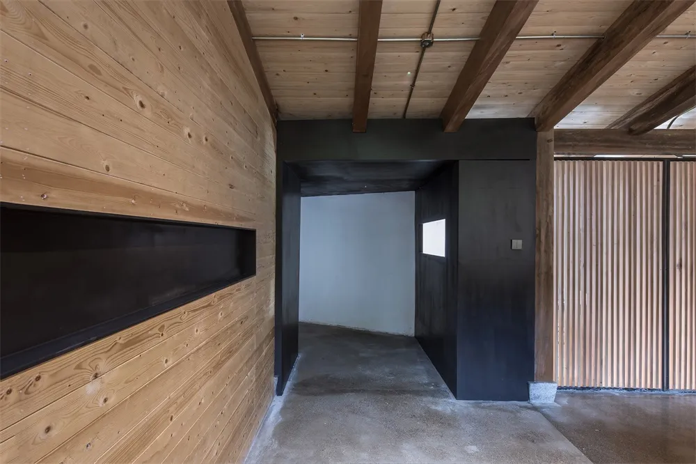 Modern interior design featuring wooden elements and clean lines.