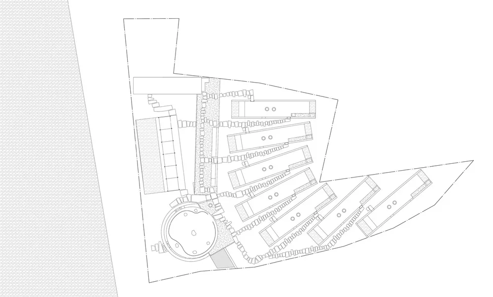 一張詳細的建築平面圖,展示房間與空間的配置。