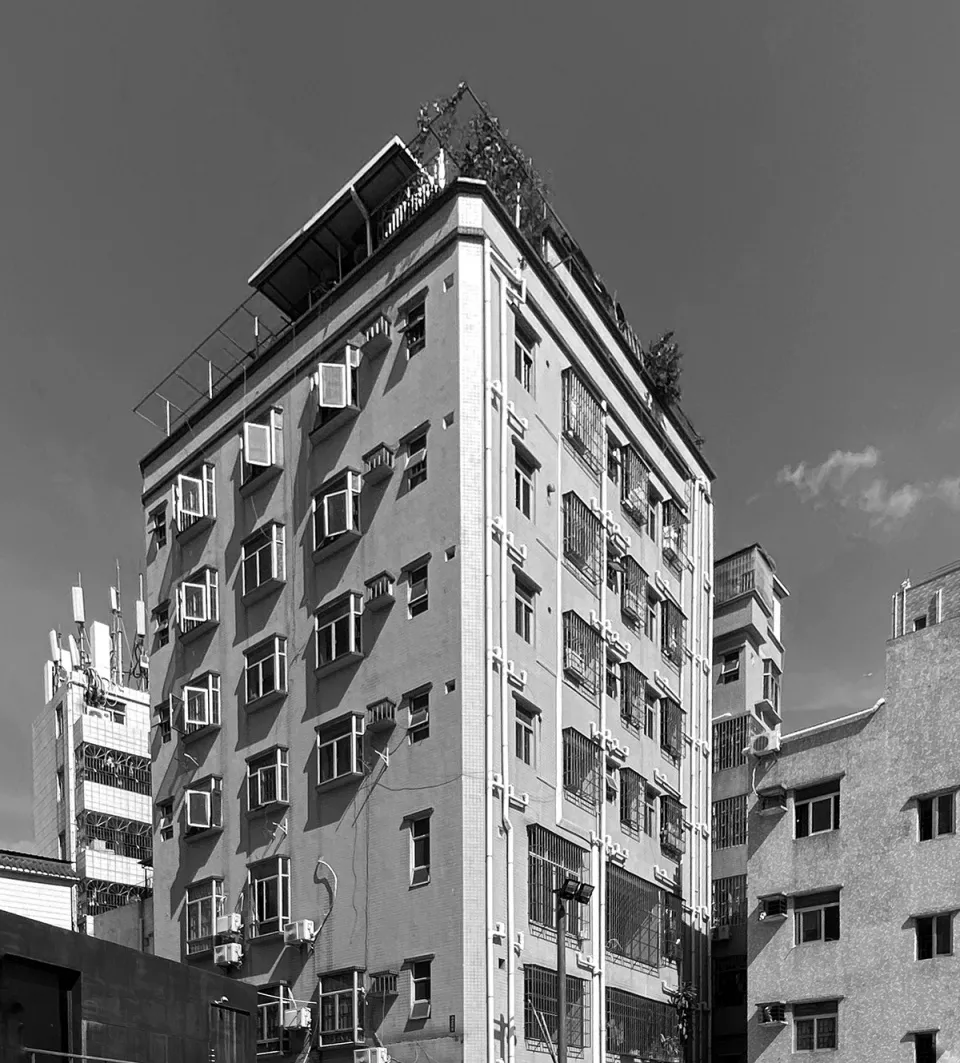 現代公寓大樓,混凝土外觀。