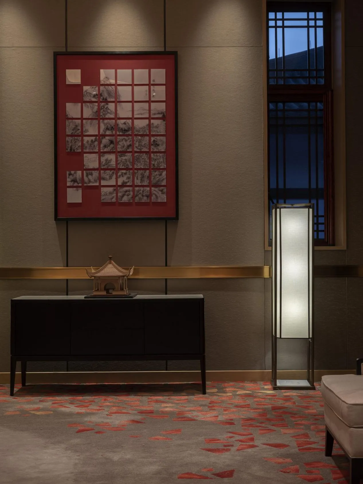 A modern interior design featuring glass and wood elements, showcasing contemporary style and elegance.