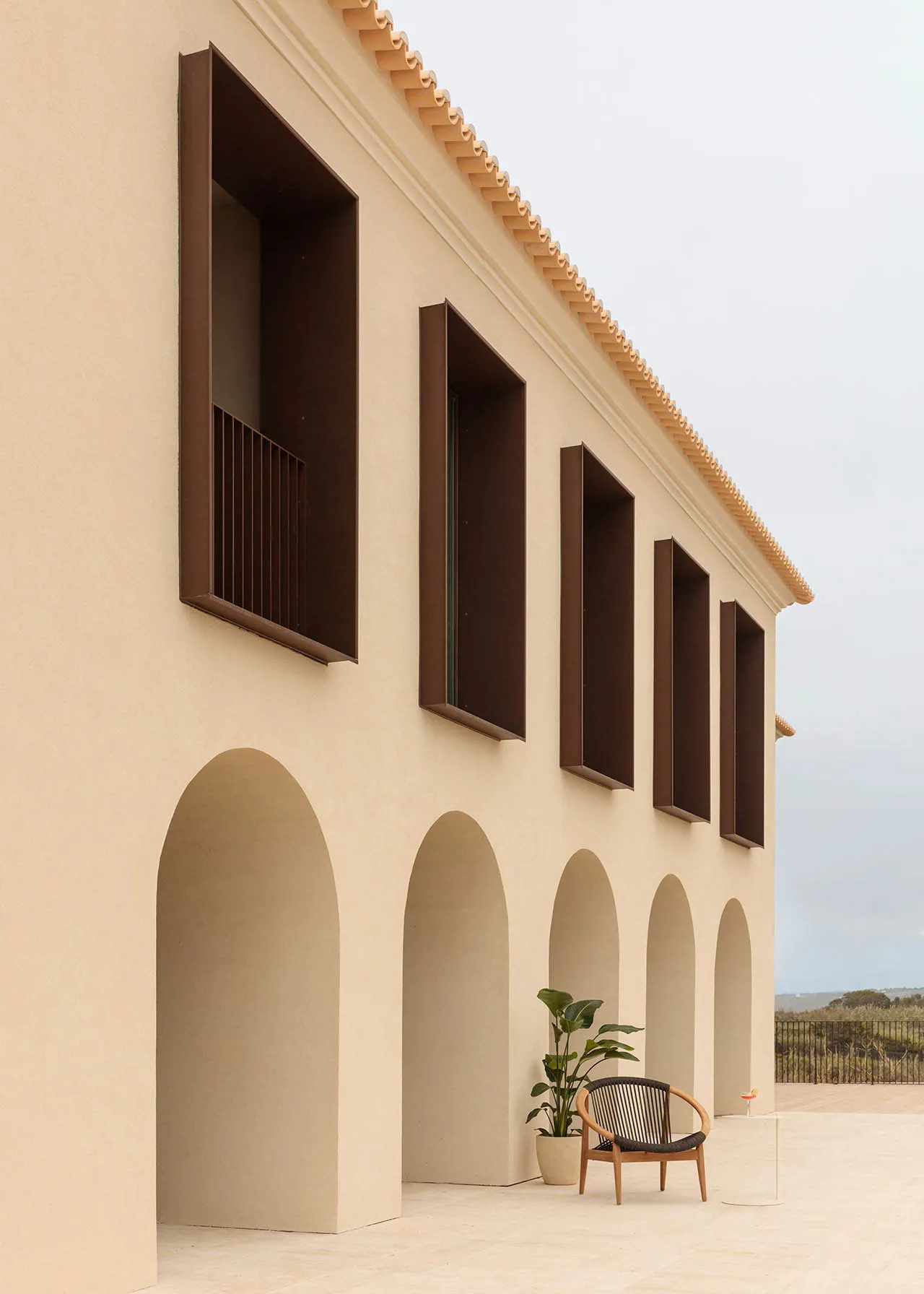 A minimalist building with concrete exterior features.