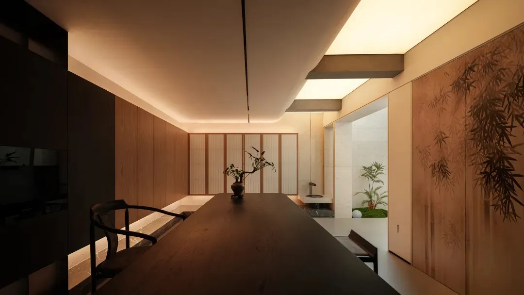 現代極簡風格餐廳,長形深色胡桃木餐桌、黑色木椅、溫暖的間接照明,以及繪有傳統竹林的大型滑門,通往小型禪意庭園。