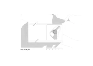 Implantação, floor-plan diagram in black and white, detailing architectural layout and space organization.