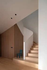 Modern staircase made of light-colored wood