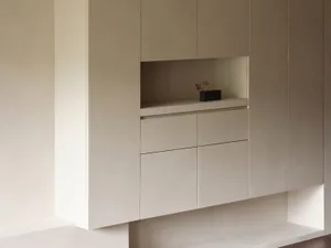 現代簡約室內空間，採用混凝土材質