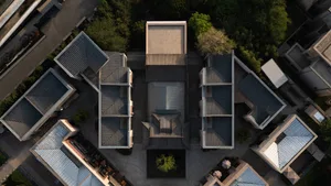 A building made of metal and glass