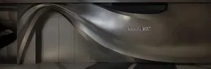 現代金屬室內設計，具備流暢曲線線條。