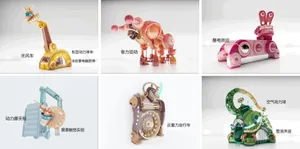 工業機器人展示各種機械結構與元件，呈現工程與科學主題。