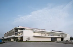 Modern architectural design featuring concrete and glass exteriors