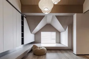 A minimalist bedroom featuring modern design elements with wooden finishes.