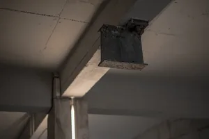 Concrete beam support structure