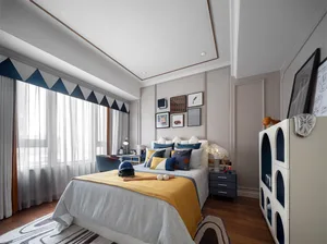Modern bedroom with fabric bedding, wood flooring and glass window.
