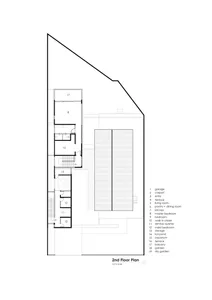 建築平面圖的2D建築繪圖，顯示各種房間與空間。