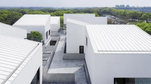 White steel residential buildings